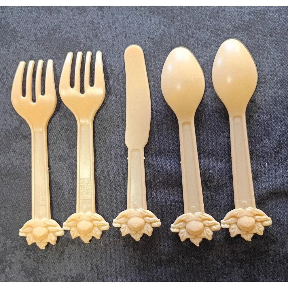 Vintage Cabbage Patch Kids 5pc Beige Plastic Toy Flatware Set Fork Knife Spoon
